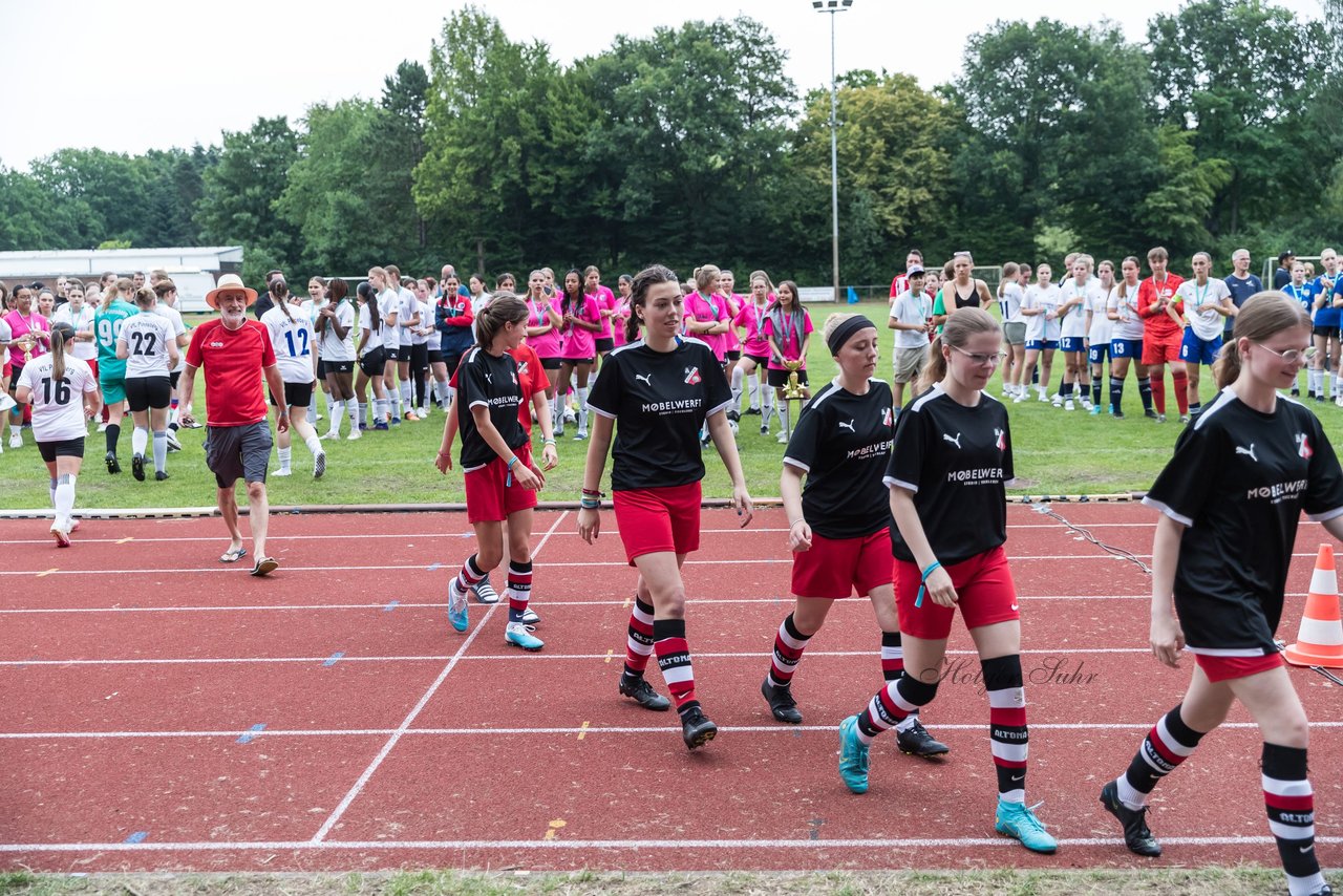 Bild 237 - Loewinnen Cup
